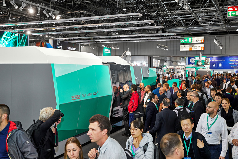The Allrounder 1020 H in Packaging version, featuring a clamping force of 6,000 kN, celebrated its premiere at K 2019. As a practical example of a circular economy, new PP material was processed together with 30 percent added single-type PP recyclate to produce thin-walled cups.