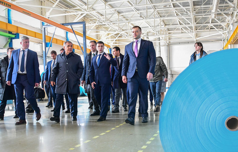 Завод по производству нетканого материала «Полиматиз» посетил президент РТ Рустам Минниханов 