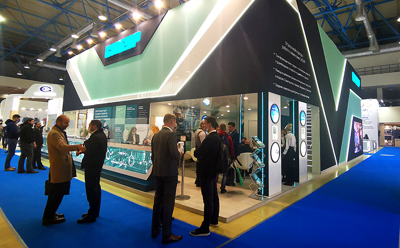 Стенд компании СИБУР на выставке interplastica 2022 в Москве