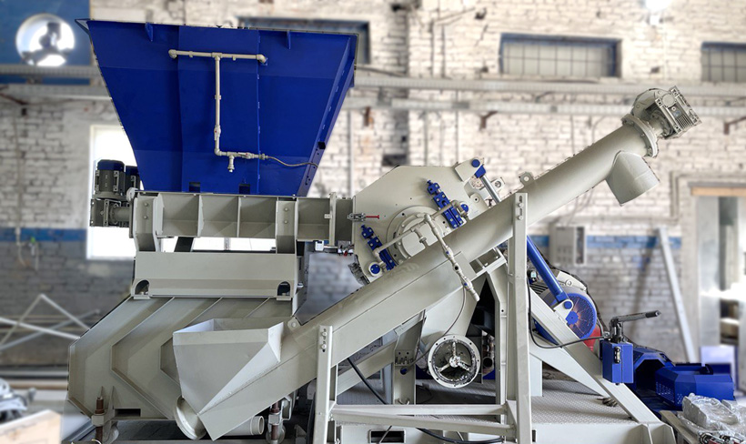 Новая дробилка отходов изделий из ПЭТФ производства «СтанкоПЭТ» ИРП — 2000 ПЭТ мощностью до 2000 кг/ч  