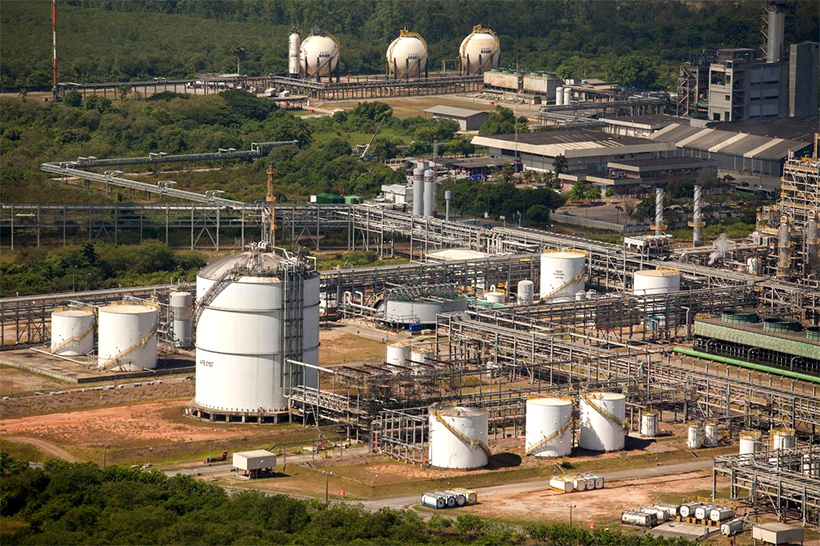 Нефтехимический завод Braskem по выпуску полимеров в Бразилии