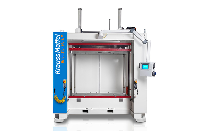 Пресс KraussMaffei BrightStar для постобработки элементов интерьера автомобилей