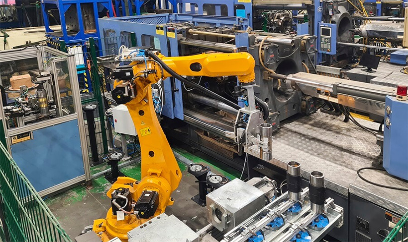 Участок литья пластмасс под давлением на Климовском трубном заводе