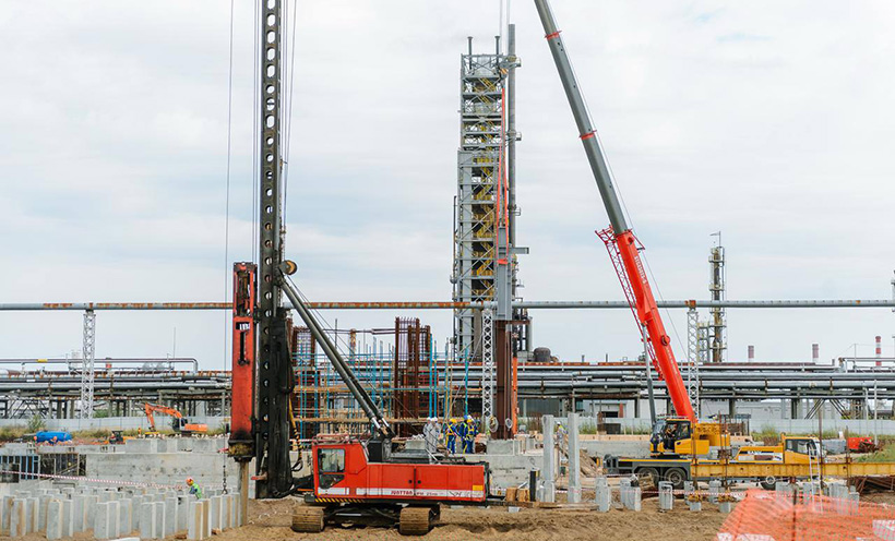 ЛУКОЙЛ приступил к строительству комплекса каталитического крекинга на Пермском НПЗ 