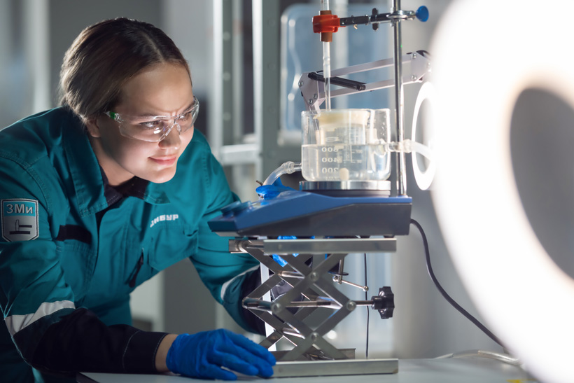 Сотрудники лабораторим завода «Казаньоргсинтез»,  Республика Татарстан