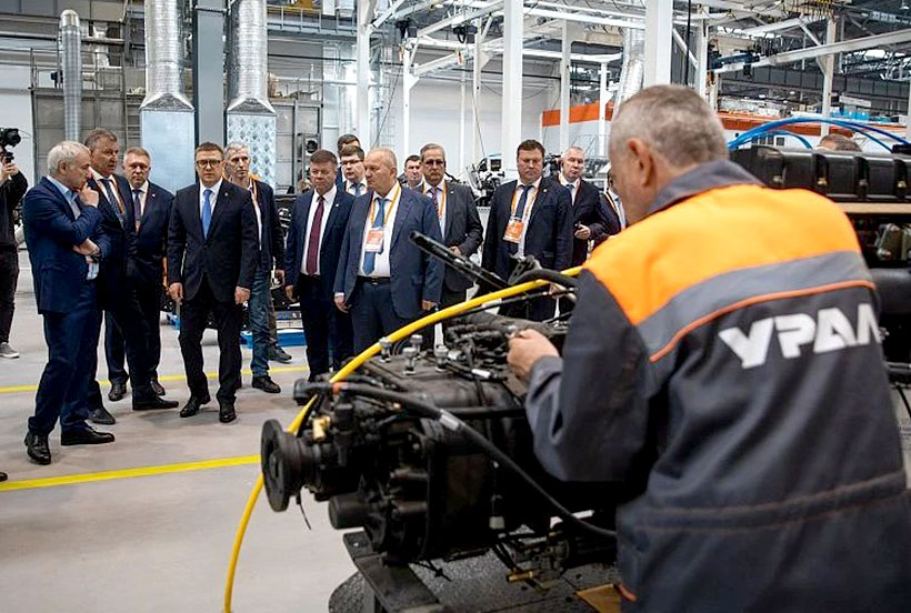 Открытие нового сборочного корпуса Автомобильного завода «УРАЛ» в Миасс, Челябинская область