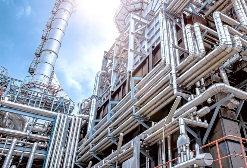 Нефтеперерабатывающий завод Dangote Petroleum в Нигерии