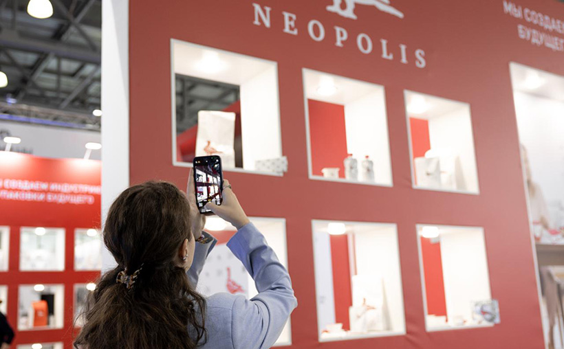 NEOPOLIS подтвердил комплексную экспертизу и лидерство в инновациях на выставках DairyTech и UPAKEXPO 2026