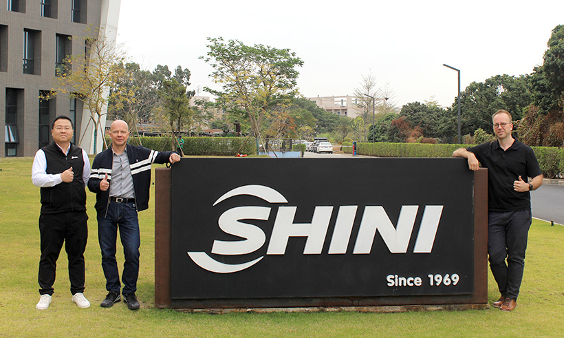 Представители SHINI RUSSIA на материнском заводе SHINI Group, Китай